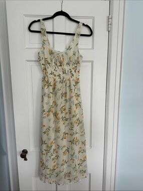 Like new Sincerely Jules Cream Lemon-Print Smocked Midi Dress